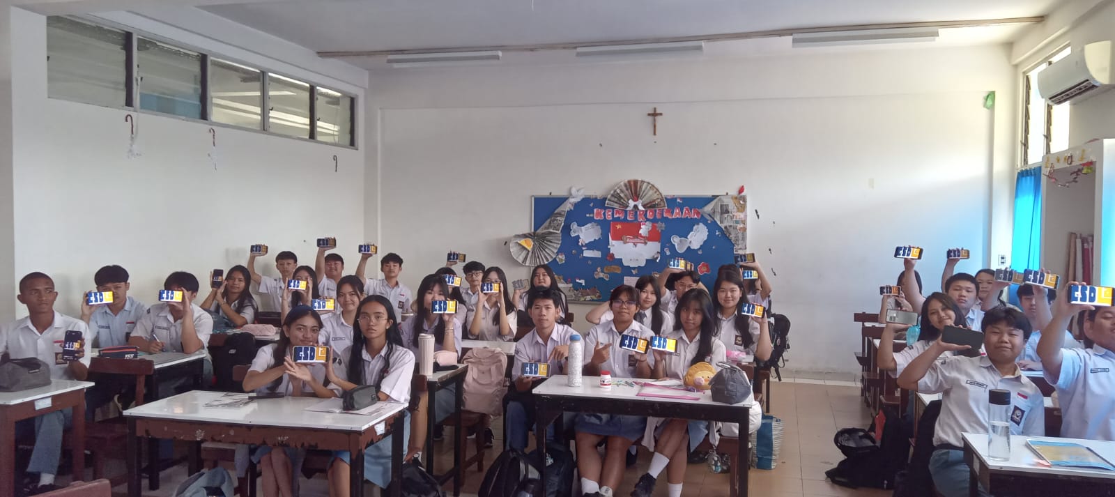A full classroom of GSDLA participants